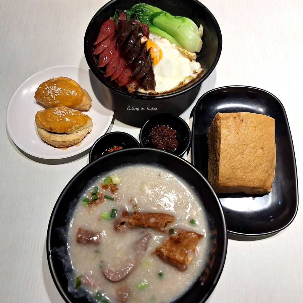 1976 hong kong restaurant table spread