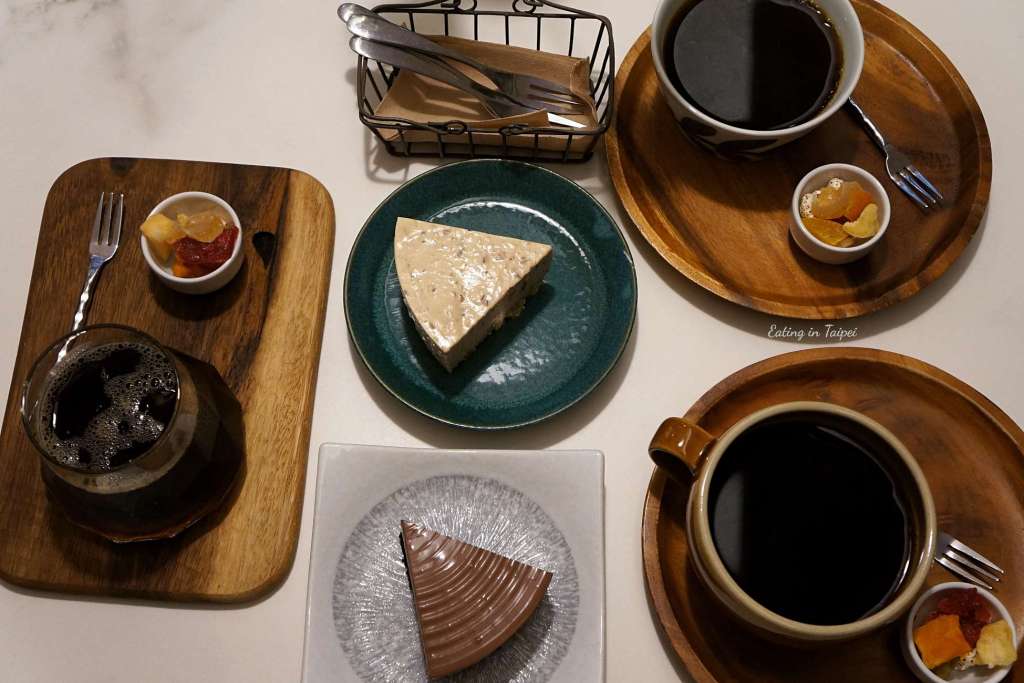 A room of ones own cafe table spread 2